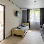 Oasis New 2025 Hotell