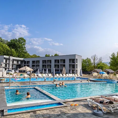 Hotel Oasis New 2025 *