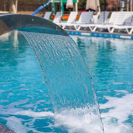 Oasis New 2025 Hotel Solotvyno