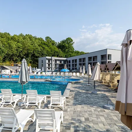 Hotel Oasis New 2025 *